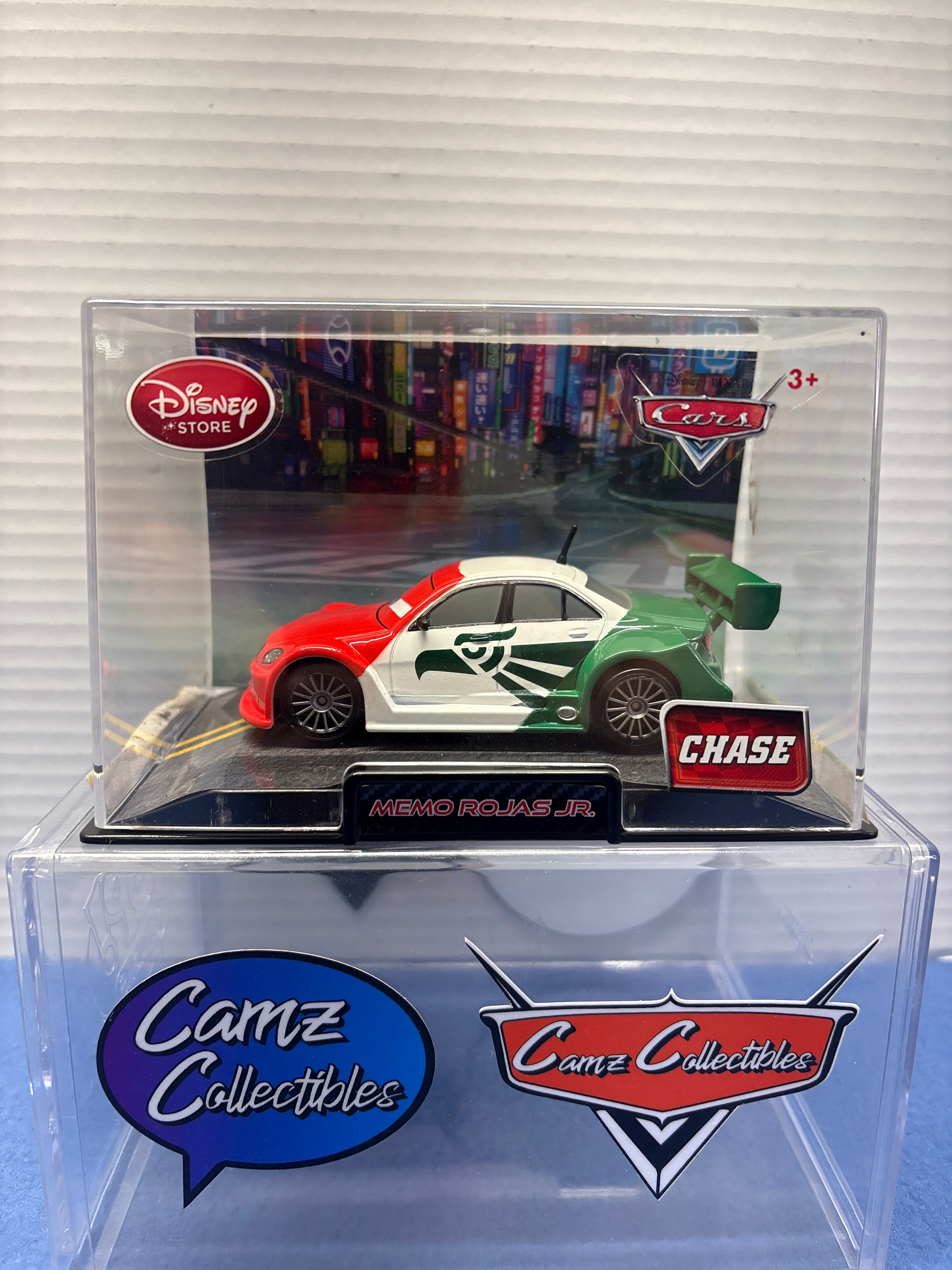 Disney Pixar Cars Disney Store Diecast 1:43 Memo Rojas Jr. Chase