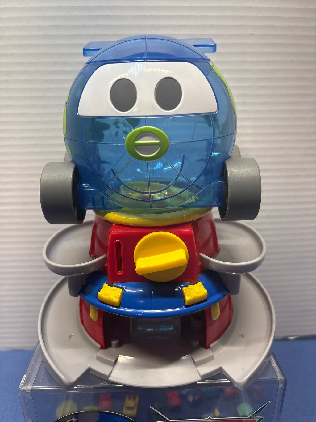 Disney Pixar Cars 2 Loose Globie Dispenser with squinkie coins and 24 squinkies