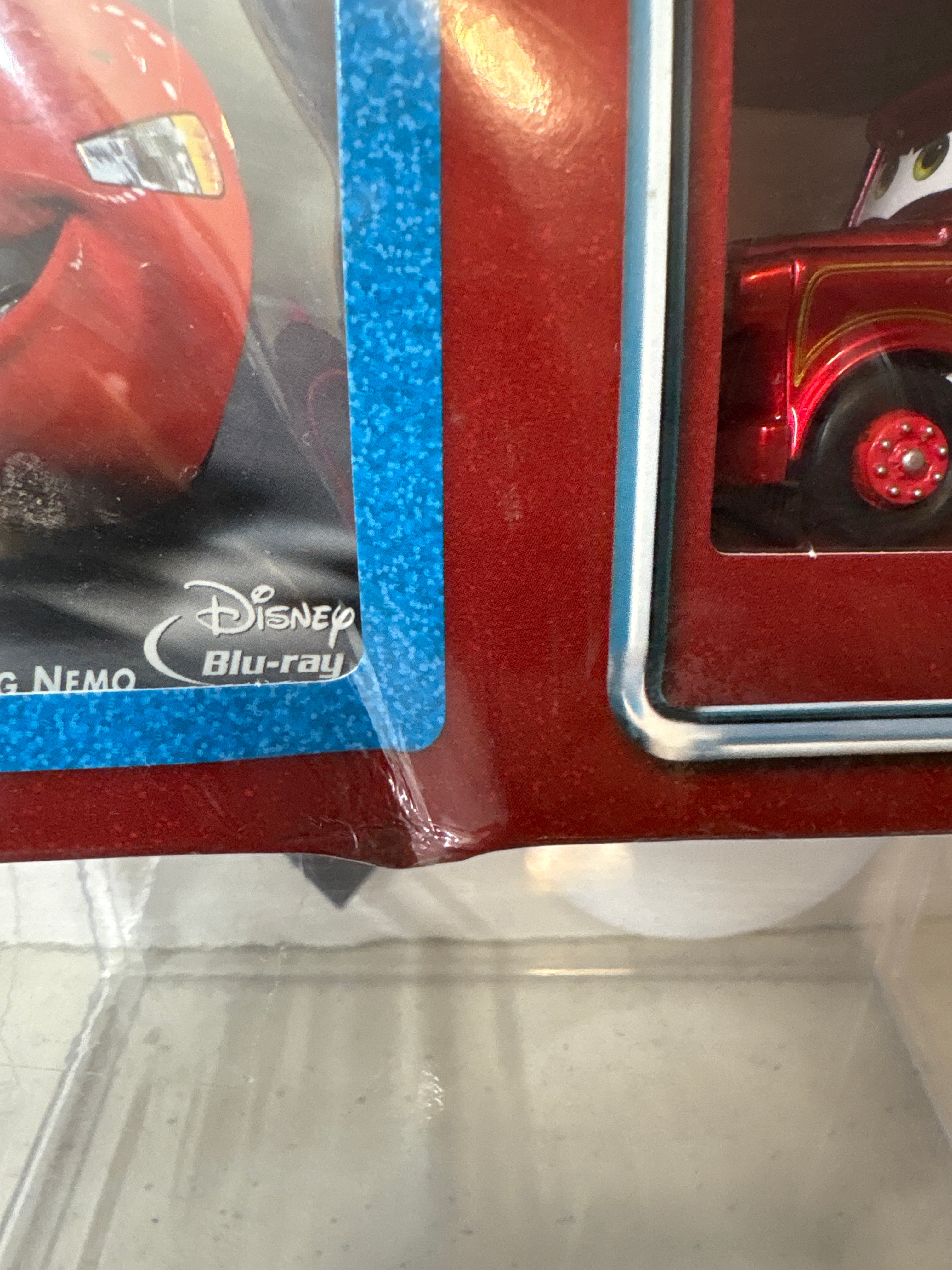 Disney Pixar Cars Ultimate Cars Gift Pack Blu-Ray & DVD with 2 Exclusive cars with Custom Ransburg Paint