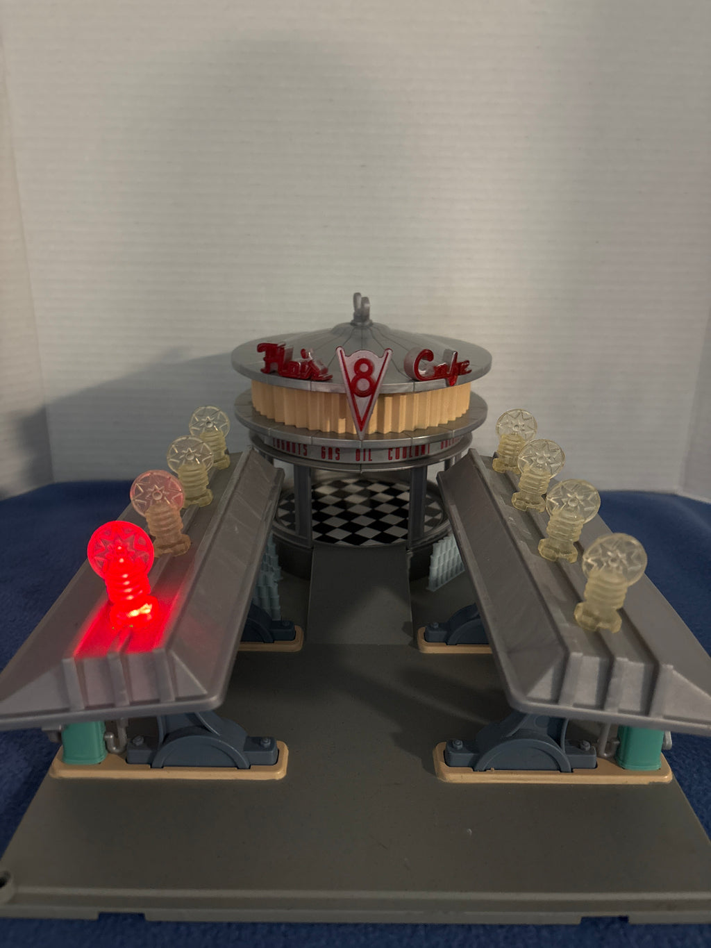 Disney Pixar Cars Flo's V8 Café Playset (No box)