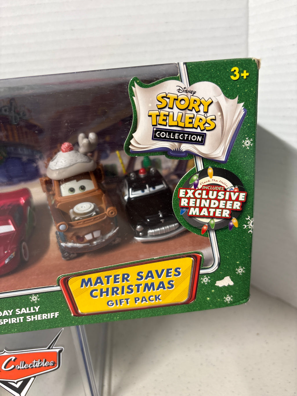 Disney Pixar Cars World of Cars Storytellers Collection Mater Saves Christmas Gift Pack