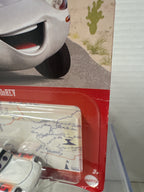 Disney Pixar Cars on the Road Mae Pillar-DuRev