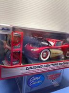 Disney Pixar Cars 1:24 Scale Jada Diecast Cruising Lightning McQueen Exclusive Tire Rack Edition