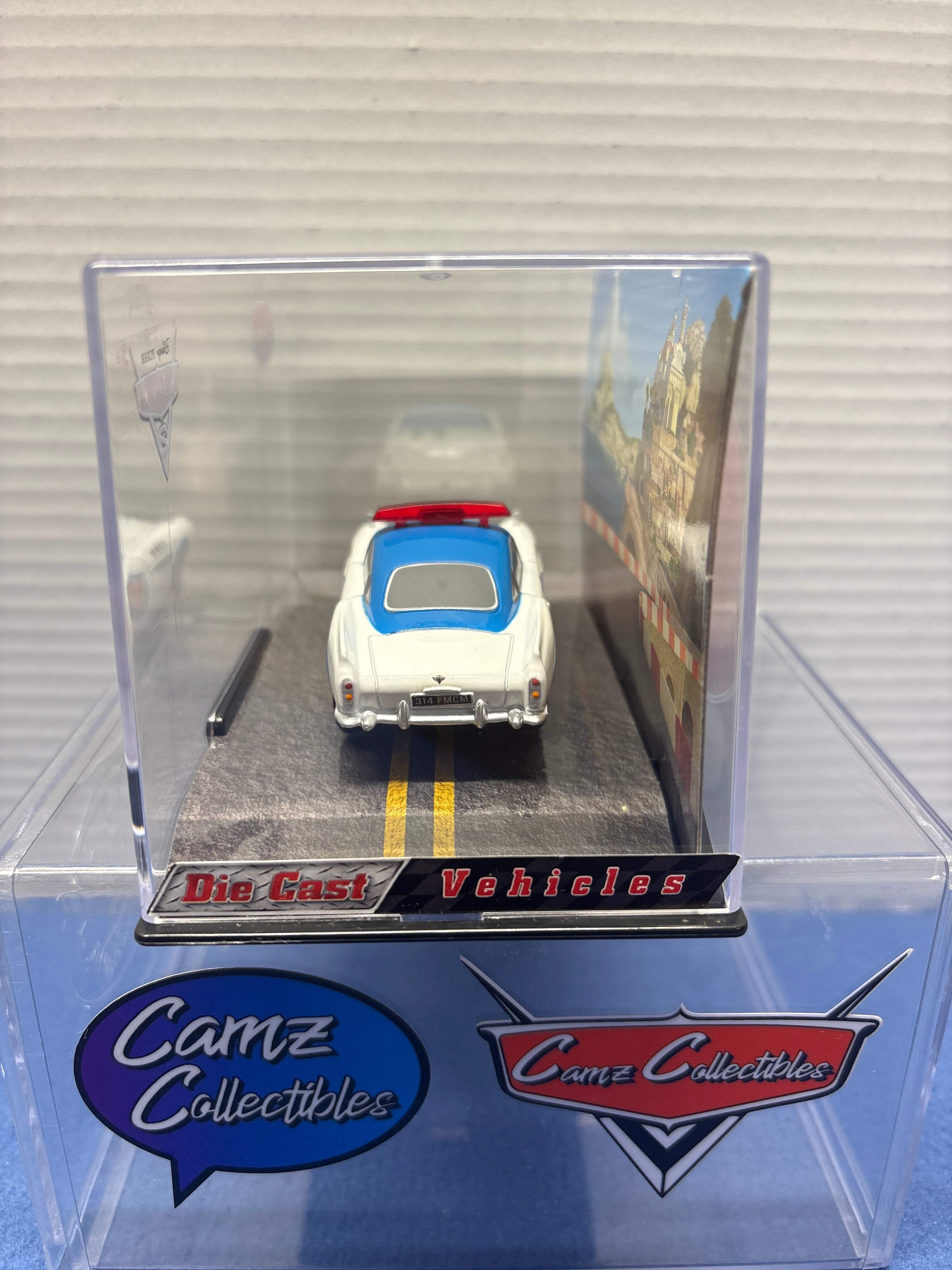 Disney Pixar Cars 2 Disney Store 1:43 Security Finn McMissile