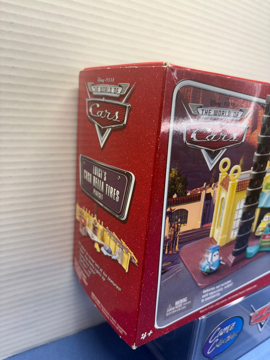 Disney Pixar Cars World of Cars Luigi's Casa Della Tires Toys R Us Exclusive Playset (sealed)