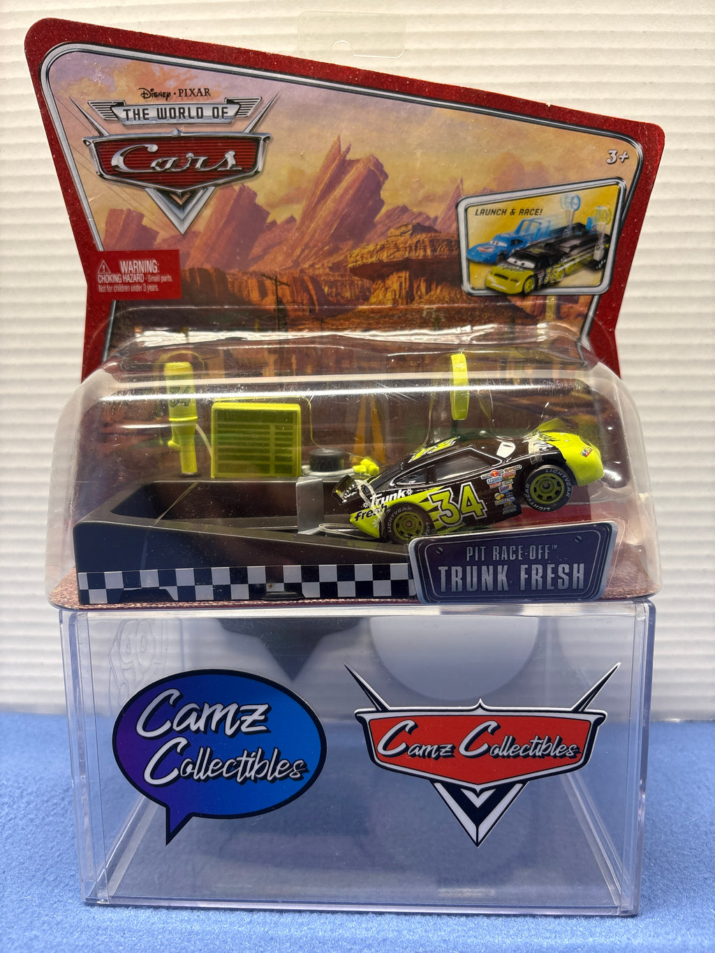 Disney Pixar Cars World of Cars Pit Race-Off Trunk Fresh