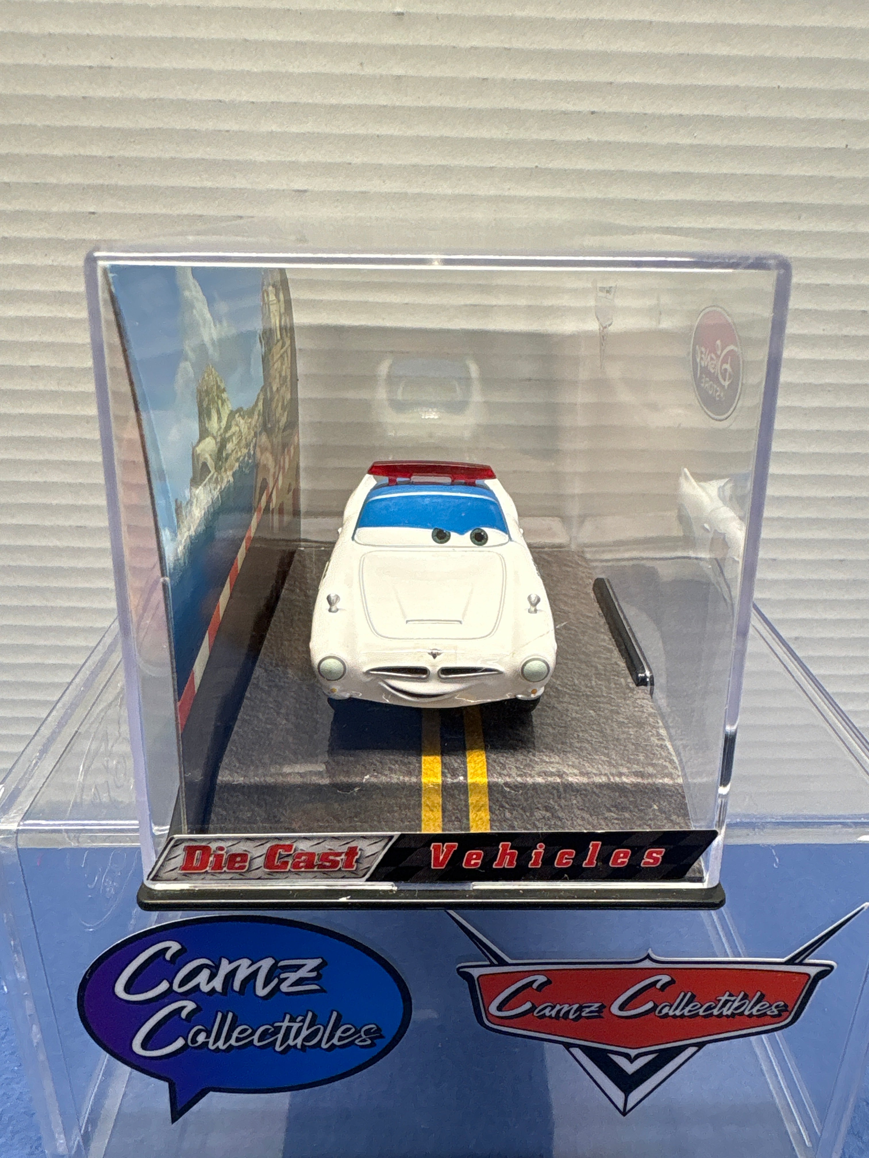 Disney Pixar Cars 2 Disney Store 1:43 Security Finn McMissile