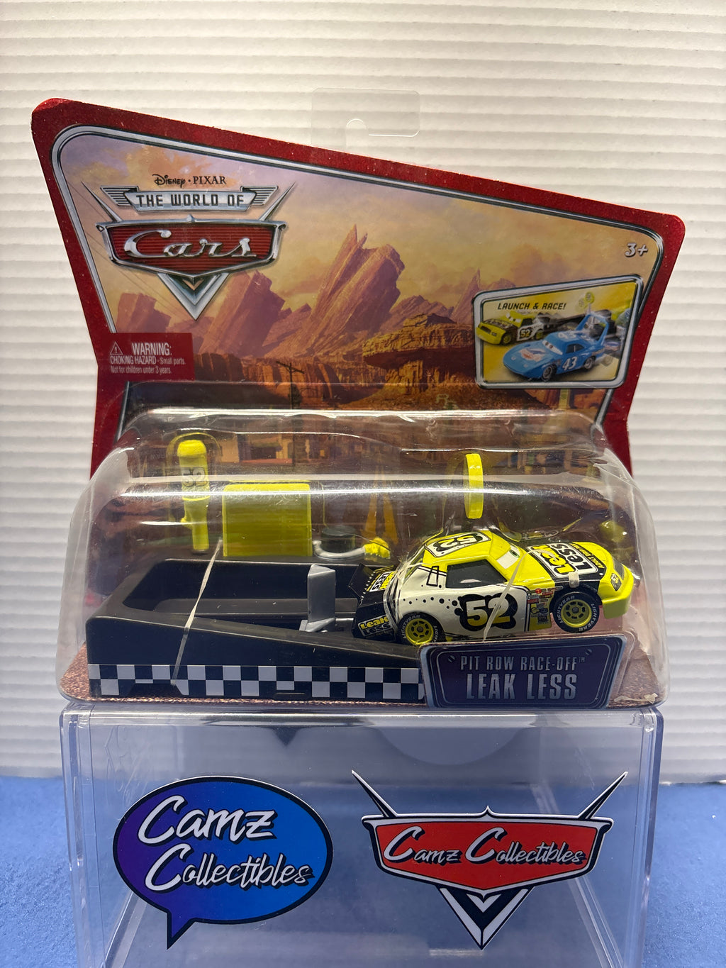 Disney Pixar Cars World of Cars Pit Race-Off Leak Less
