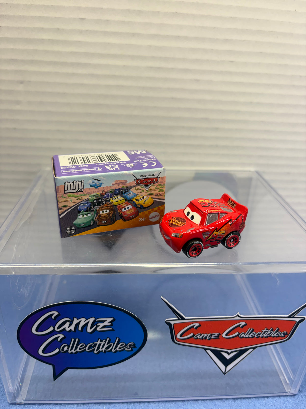 Disney Pixar Cars Race to Celebrate Mini Racers Lightning McQueen (Box #32)