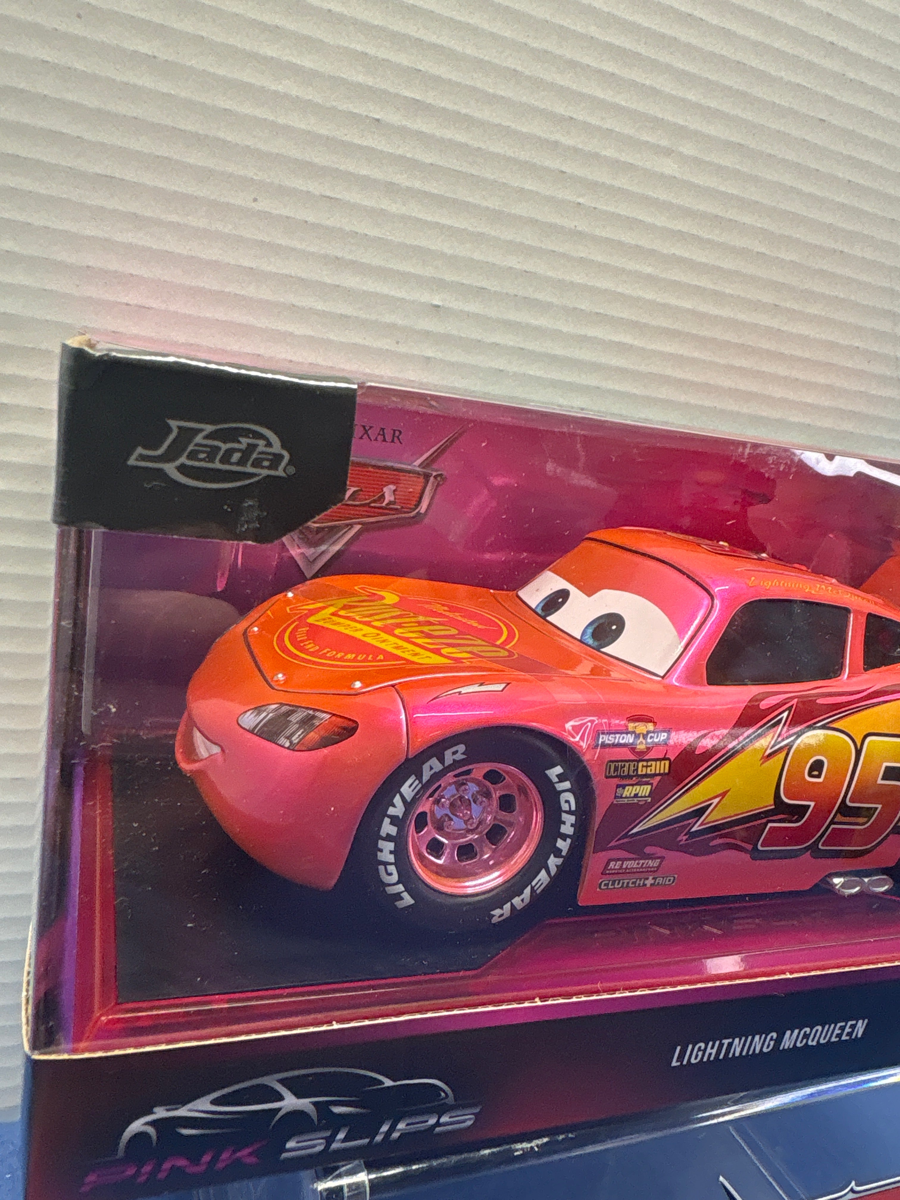 Disney Pixar Cars Jada Pink Slips Lightning McQueen 1:24