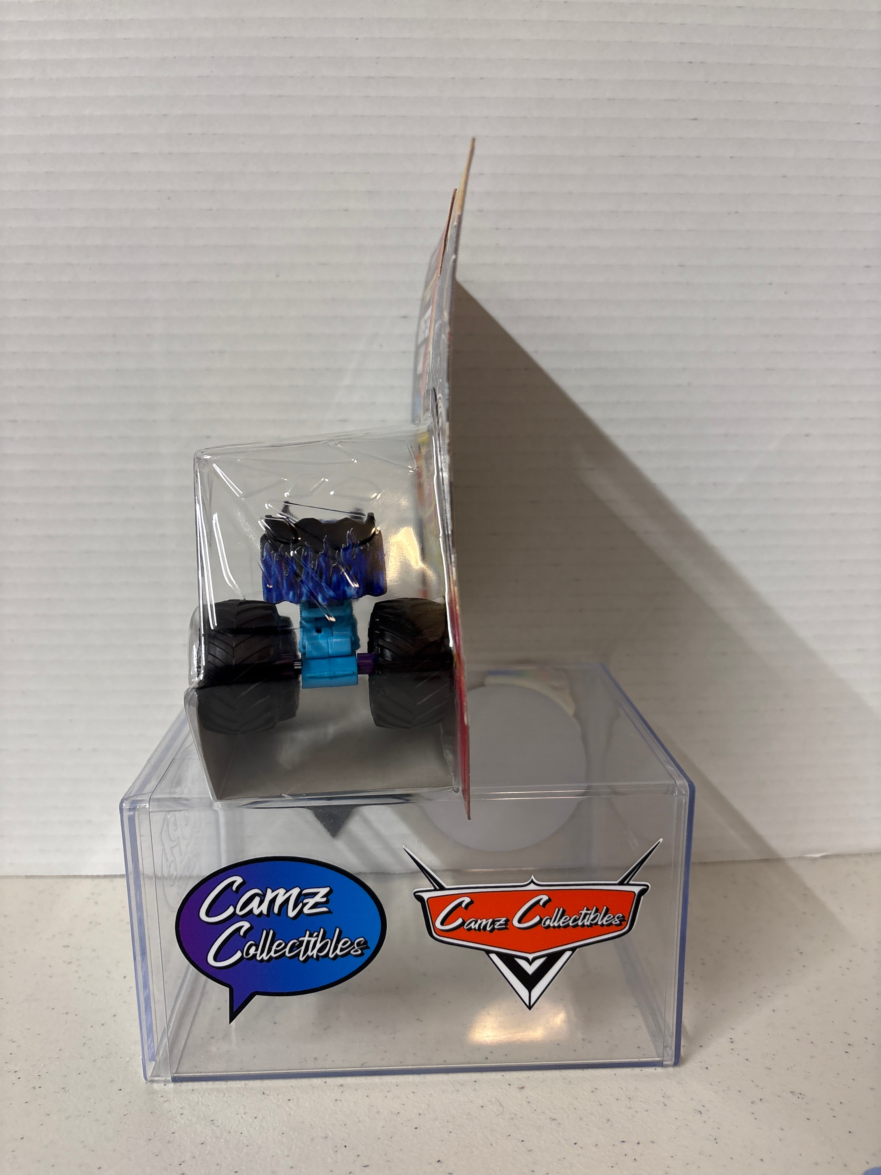 Monster Jam Smash & Bash Son-Uva Digger