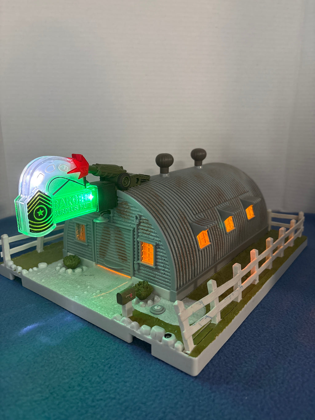 Disney Pixar Cars Precision Series Playset Sarge's Surplus Hut (No Box)