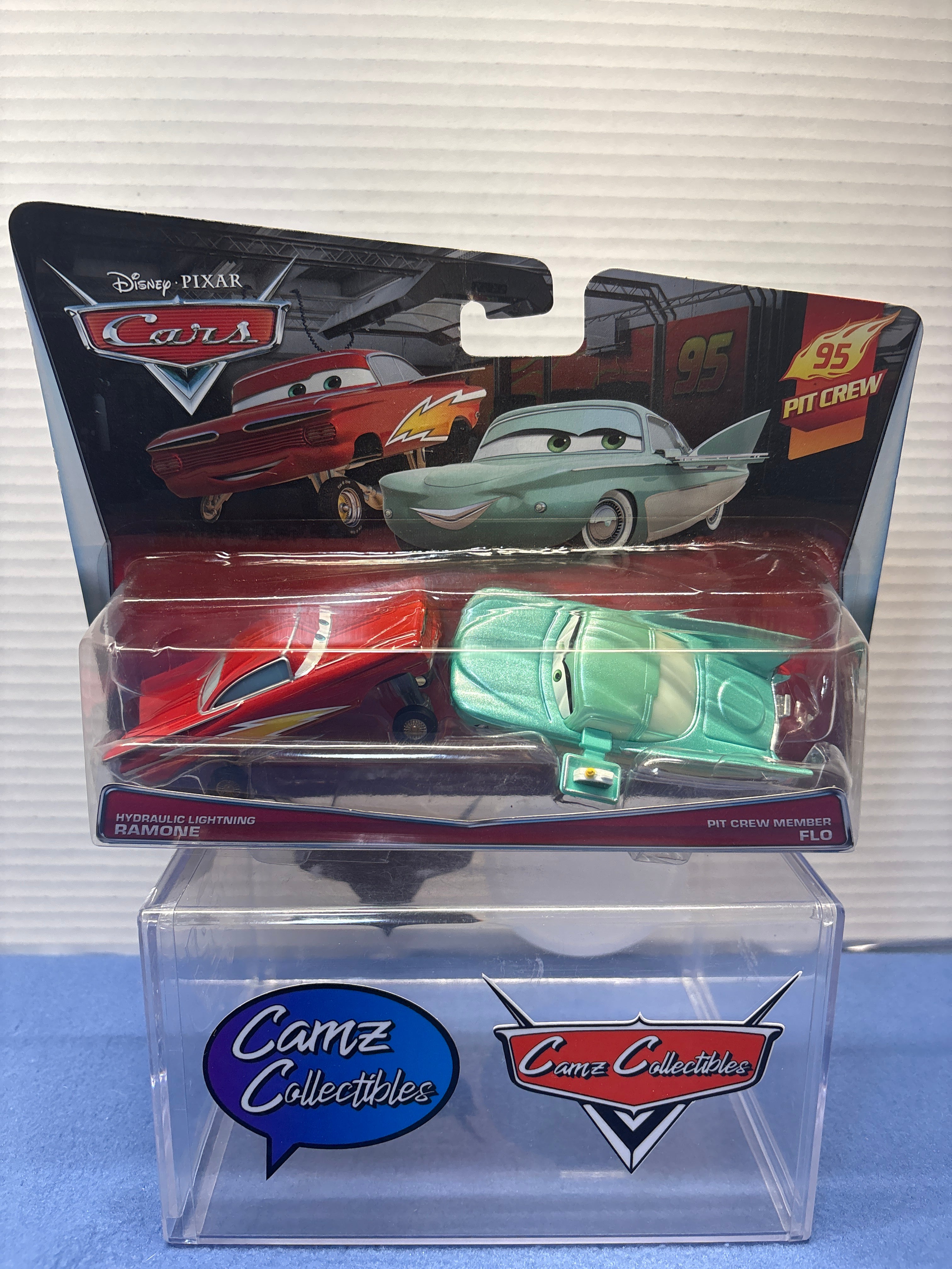 Disney Pixar Cars Hydraulic Lightning Ramone & Pit Crew Member Flo 95 Pit Crew two pack