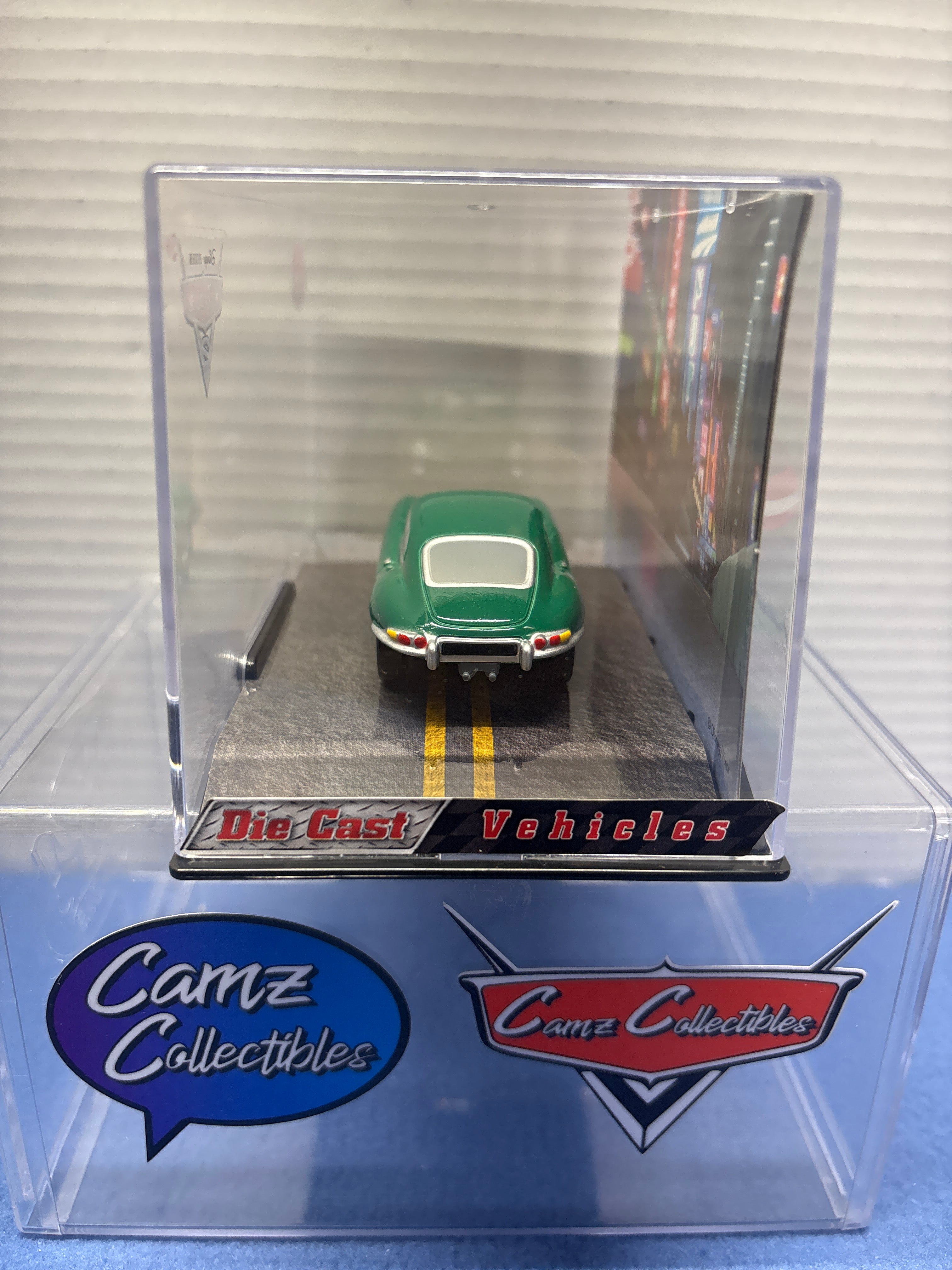 Disney Pixar Cars 2 Disney Store 1:43 David Hobbscap