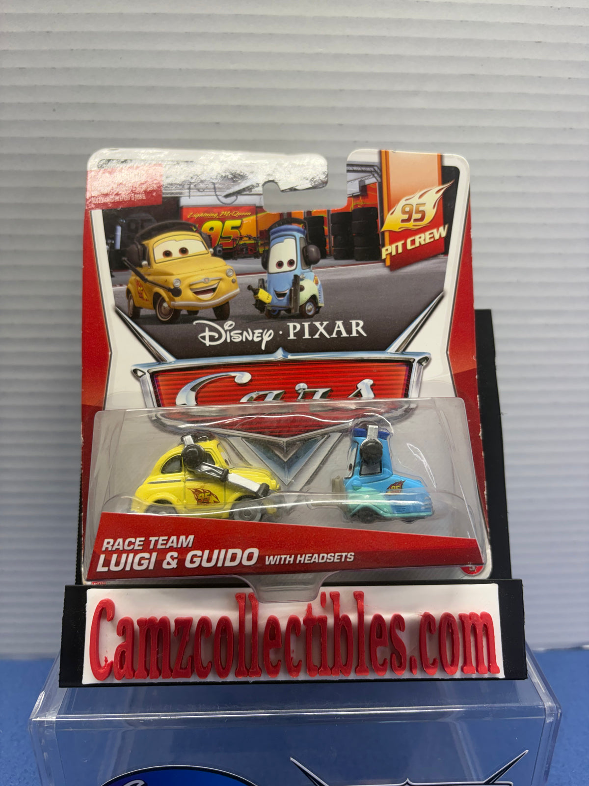 Disney Pixar Cars 95 Pit Crew Race Team Luigi & Guido with headset