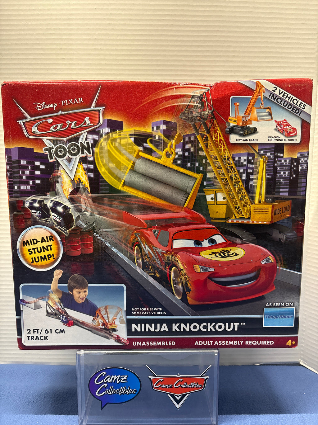 Disney Pixar Cars Toon Ninja Knockout Playset inlcudes City-San Crane and Dragon Lightning McQueen