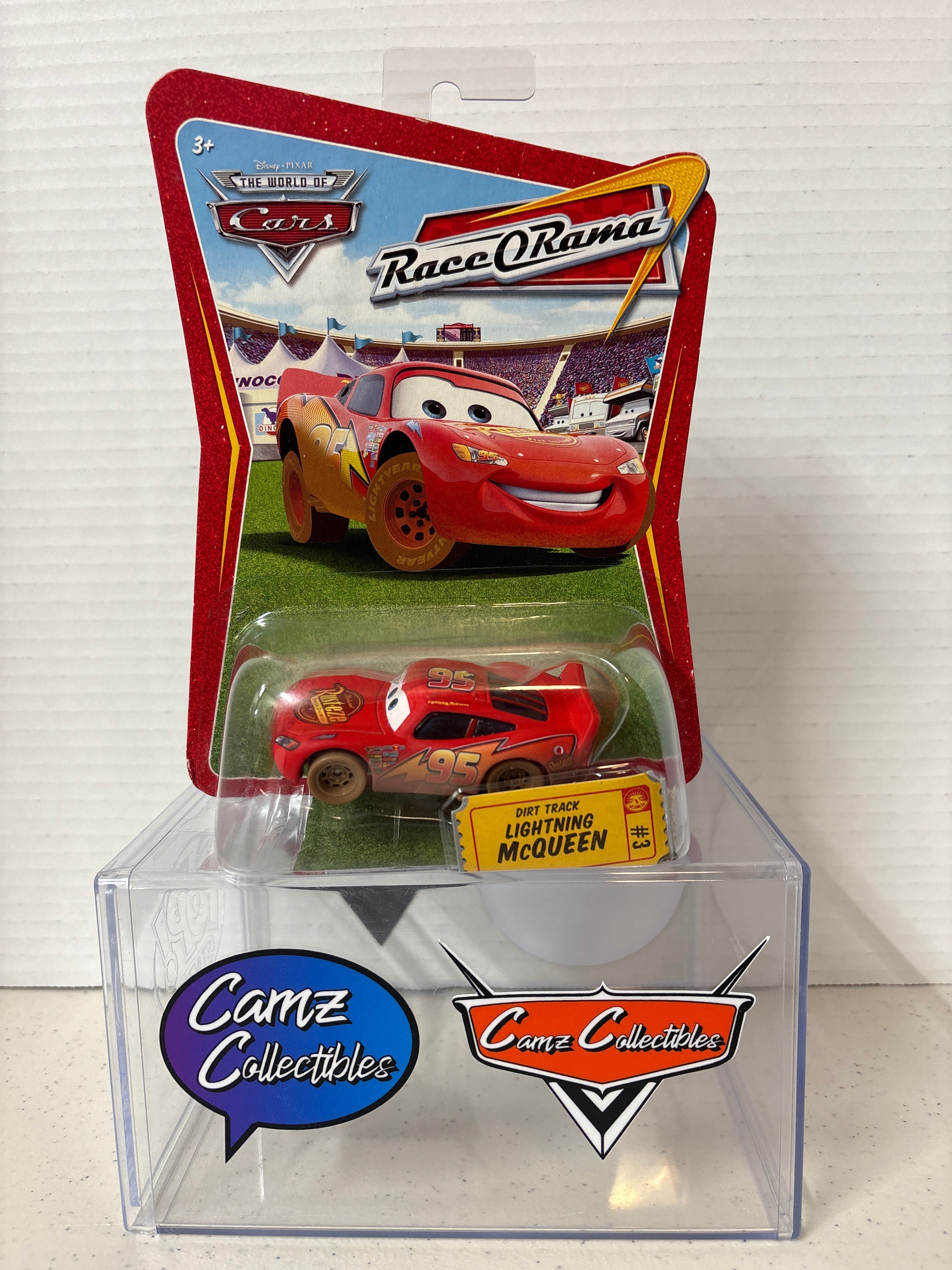 Disney Pixar World of Cars Race O Rama Dirt Track Lightning McQueen