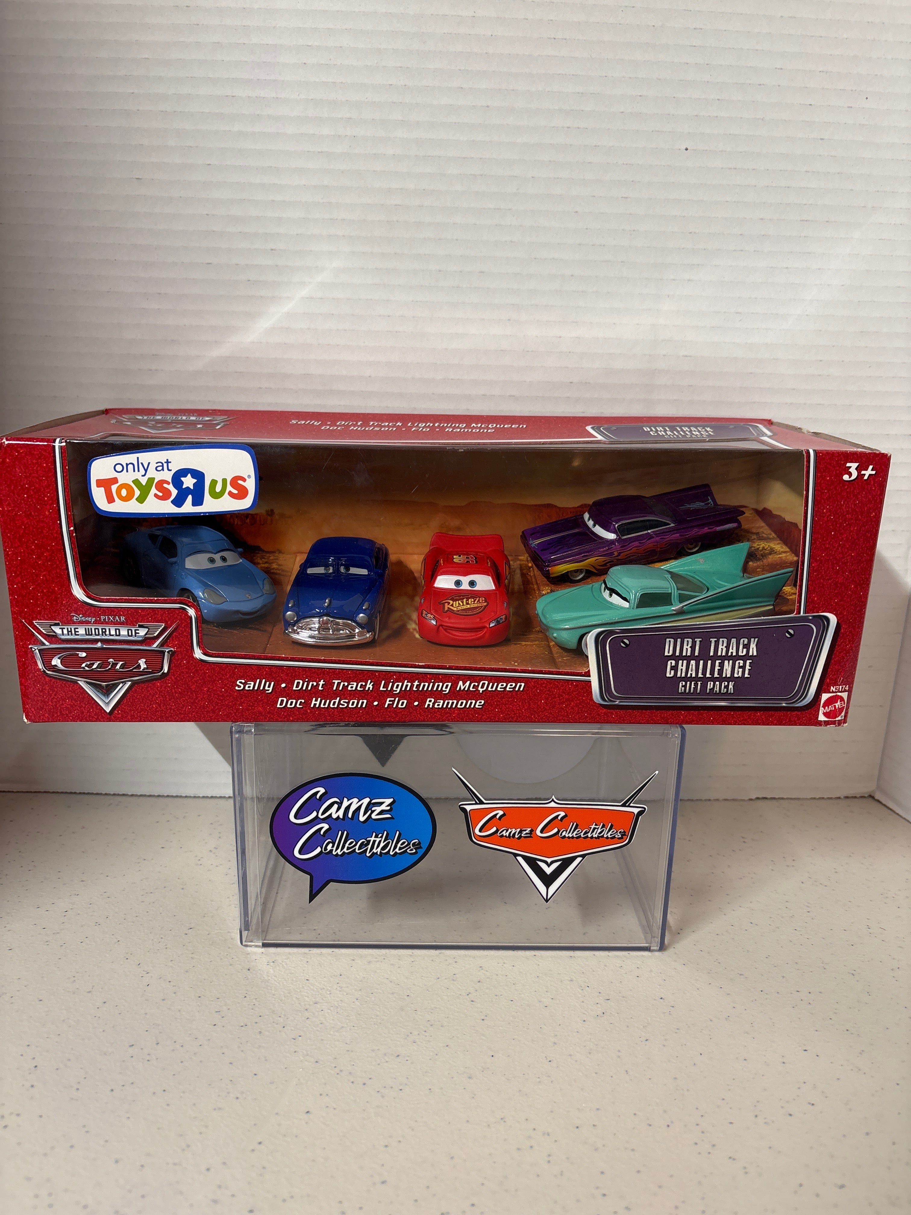 World of Cars Toys R Us Exclusive Dirt Track Challenge Gift Pack
