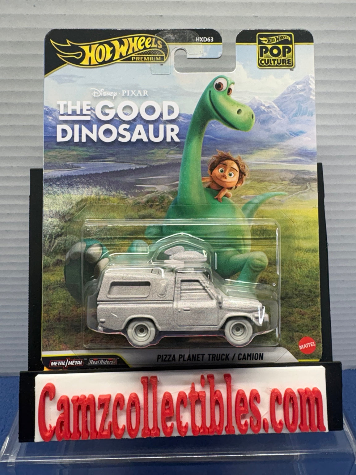 Hot Wheels Premium Pop Culture The Good Dinosaur Pizza Planet Truck HXD63 silver truck on Arlo and Spot card