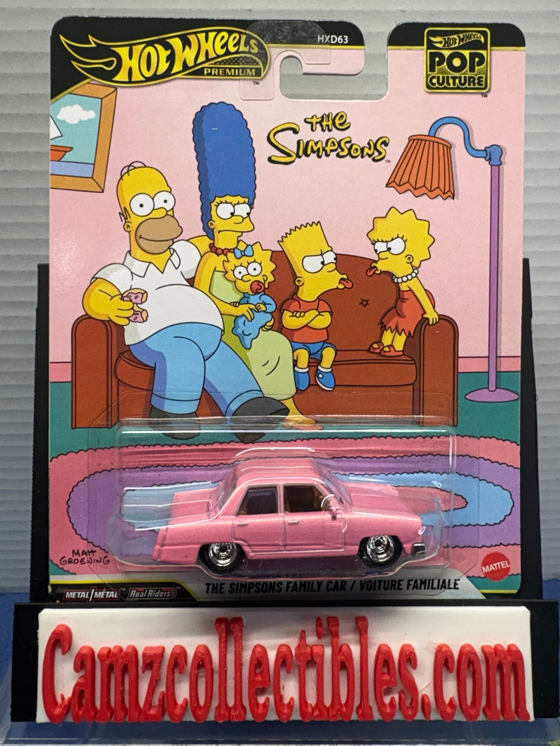 Hot Wheels Premium Pop Culture The Simpsons Family Car HXD63 pink car on Simpsons family card