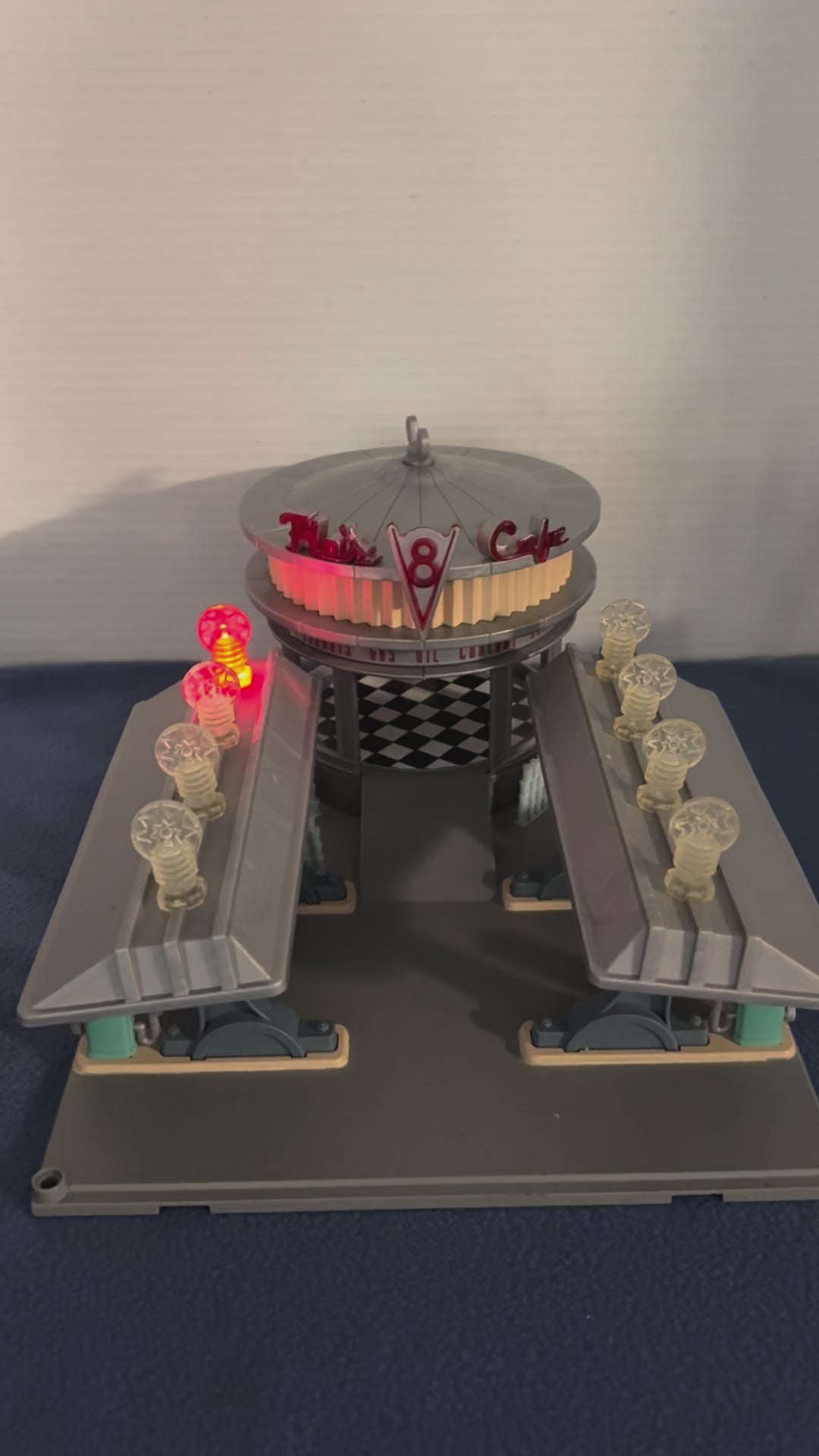 Disney Pixar Cars Flo's V8 Café Playset (No box)